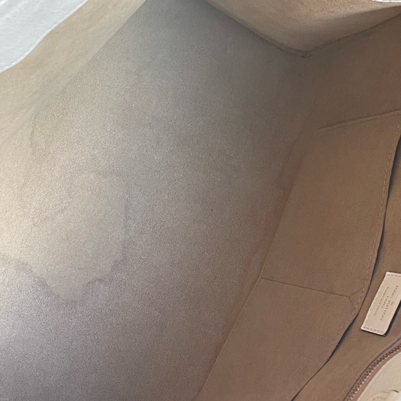 Louis Vuitton Onthego Creme Empreinte GM Limited Edition - Picture 14 of 15